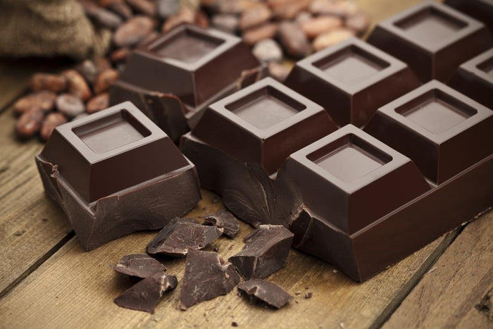 Cila është sasia e rekomanduar ditore e çokollatës së zezë?